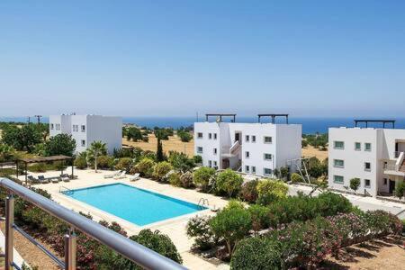 Joya Cyprus Mermaid Penthouse Apartment Agios Amvrosios  ภายนอก รูปภาพ