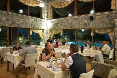 Joya Cyprus Mermaid Penthouse Apartment Agios Amvrosios  ภายนอก รูปภาพ